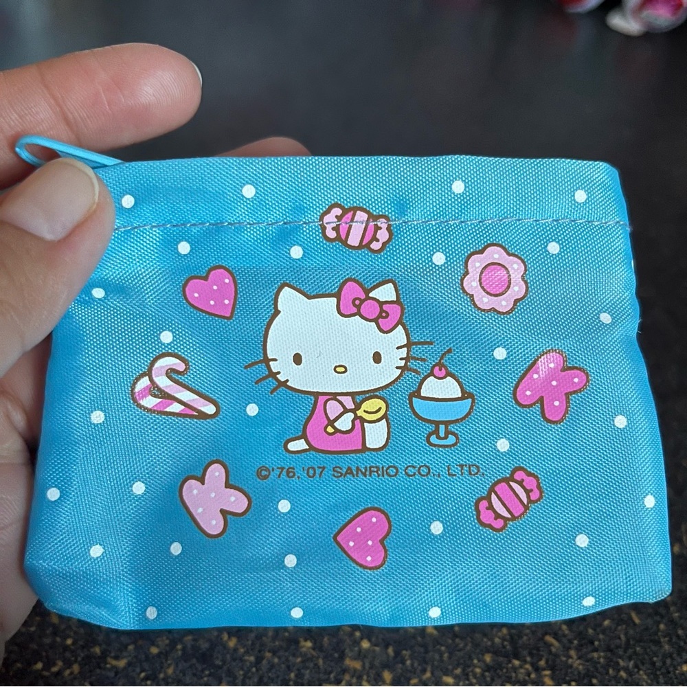 Hello Kitty Bundle - Picture 5 of 11